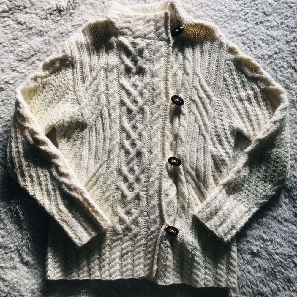 Icelandic Design Cableknit Cardigan